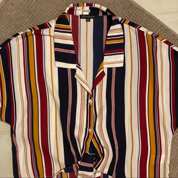 Striped Collard Knotted Top - Picture 2 of 2